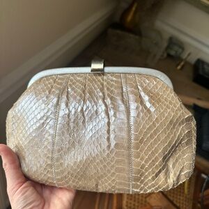 Elegant vintage aero descent snakeskin Tan Clutch Bag old money glamour